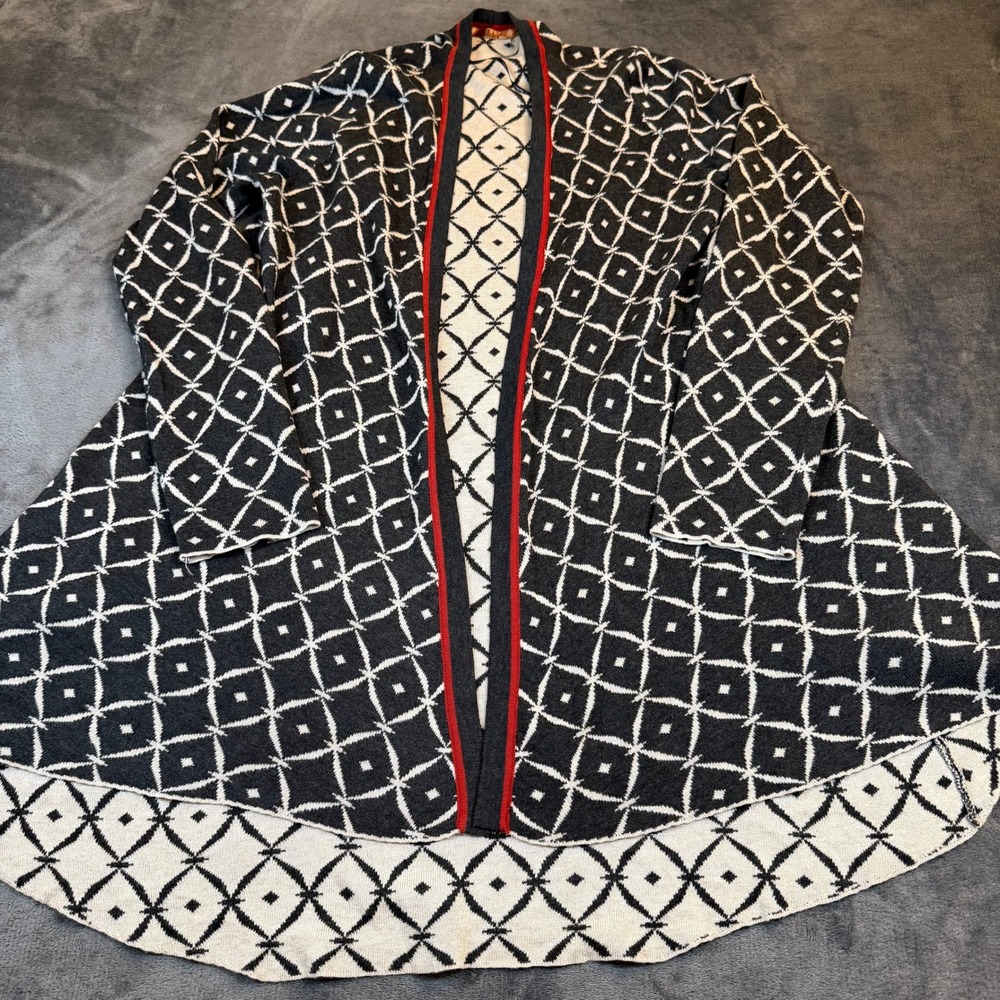 Belldini Geometric Open Front Cardigan Womens XL Black White Red High Low Hem